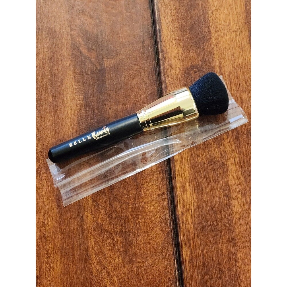 NEW, BELLE Beauty Bronzer/Concealer Powder Brush